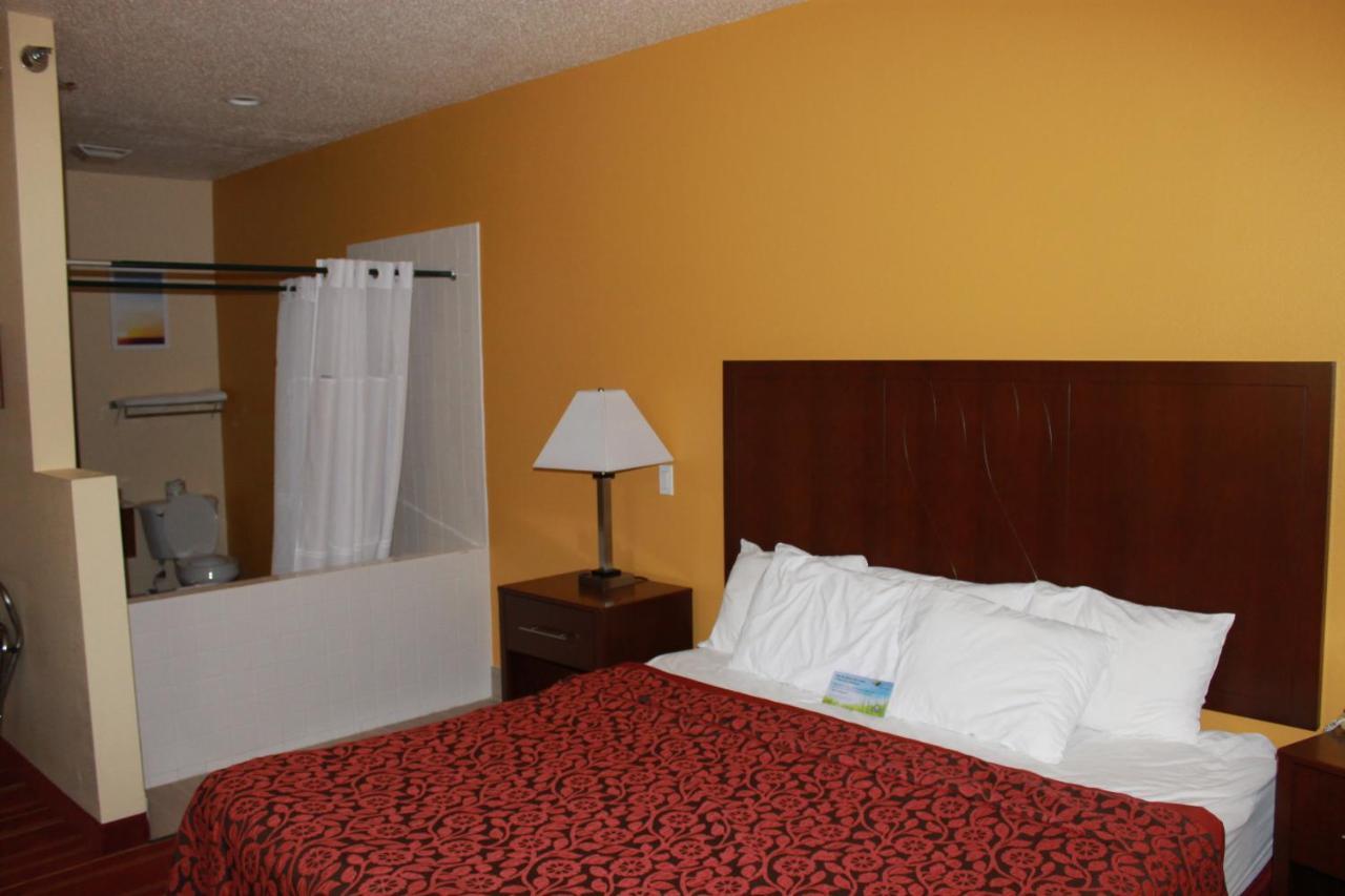 Days Inn By Wyndham Walcott Davenport Eksteriør billede
