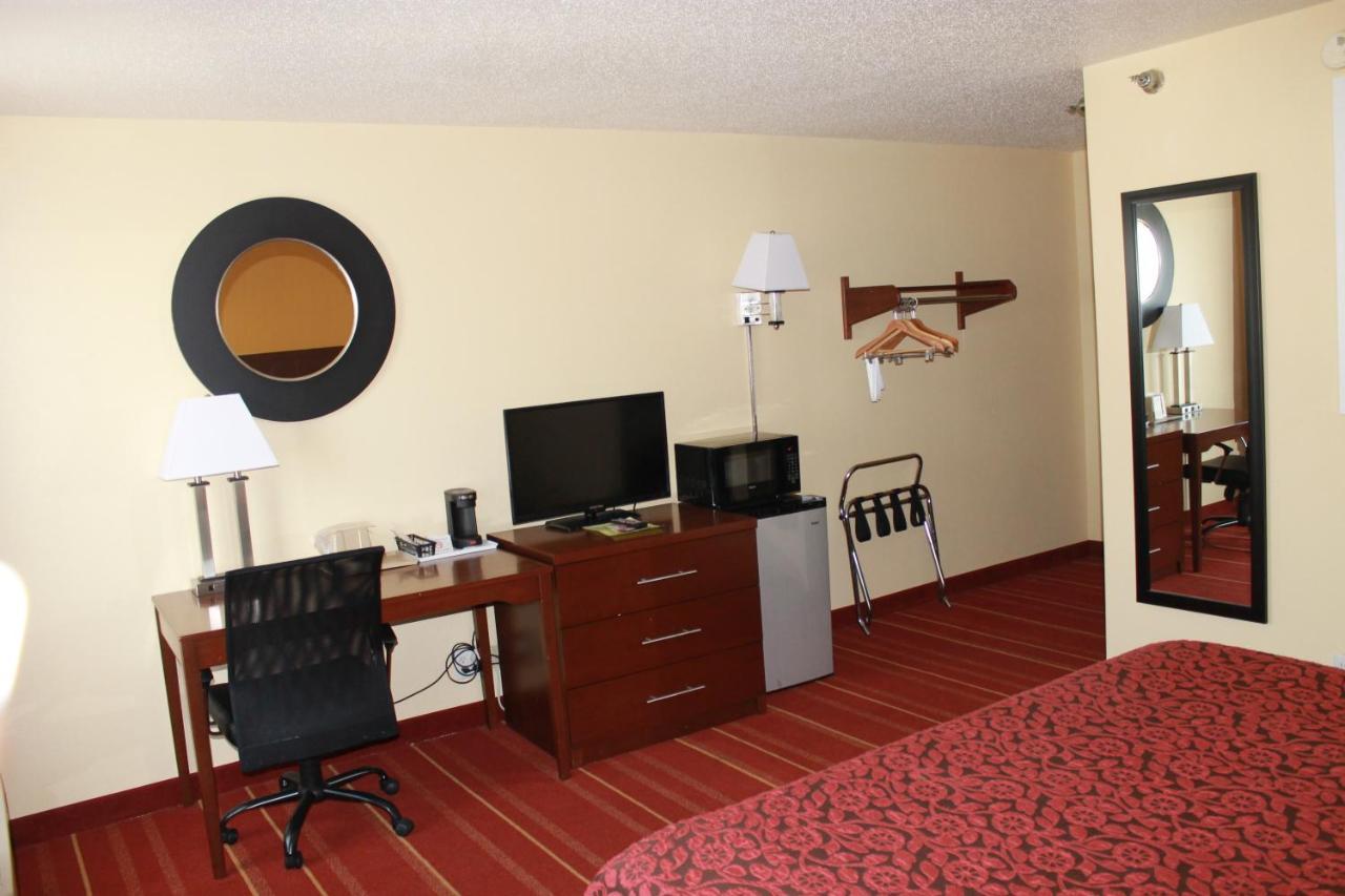 Days Inn By Wyndham Walcott Davenport Eksteriør billede